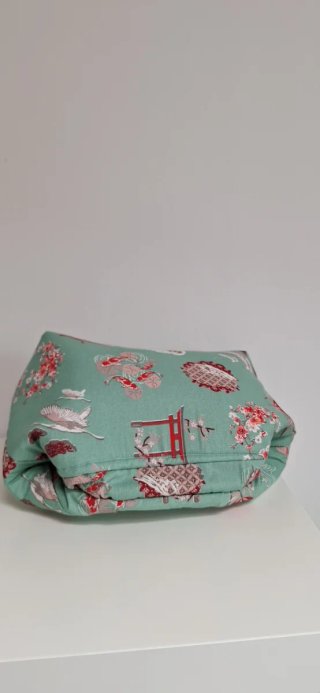 Boca de lobo con  estampado japonés