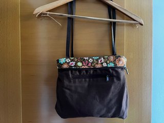 Bolso de mano con estampado floral