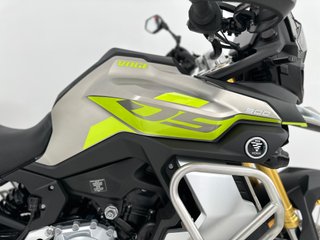 VOGE 900 DSX