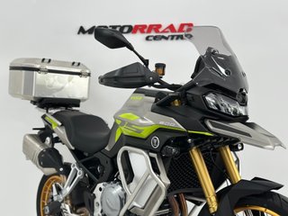 VOGE 900 DSX