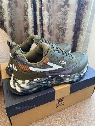 Zapatillas Fila Talla 42 y 43