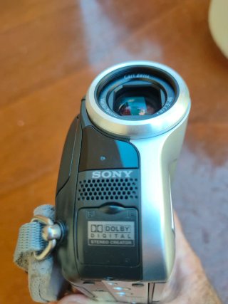 Videocámara Sony Handycam RW DVD