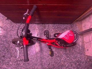 Bicicleta Monty 12 Pulgadas Roja y Negra
