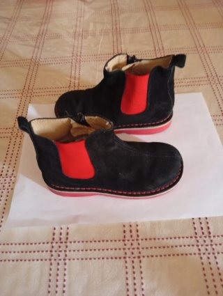 Botines niño Azul marino y rojo de piel de ante