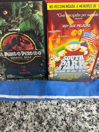 El Mundo Perdido Jurassic Park VHS y South Park VH