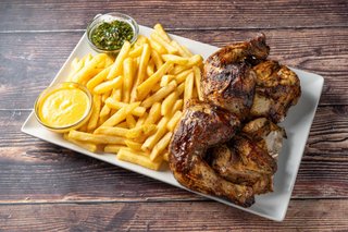 Horno de pollos al carbón