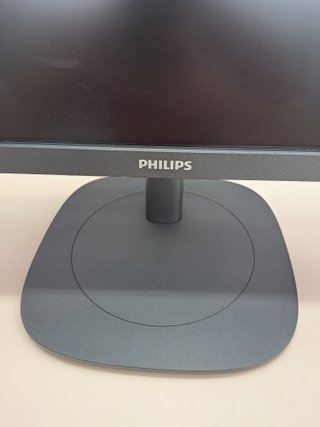 Monitor Philips 32'' WQHD 100Hz IPS con webcam