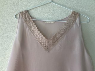 Blusa lencera sin mangas rosa