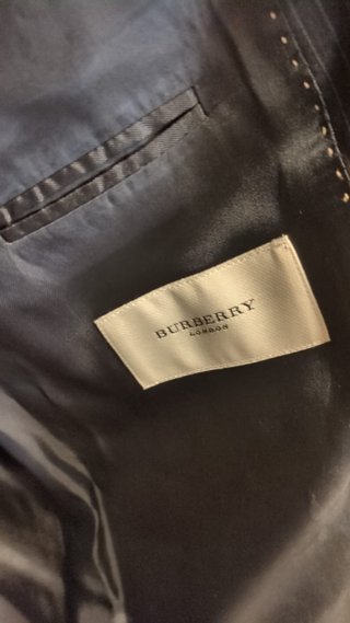 Traje Burberry Raya Gris