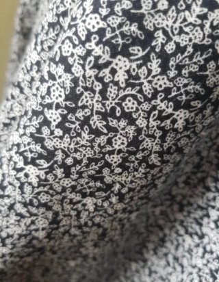 Falda Baturra Negra y Blanca