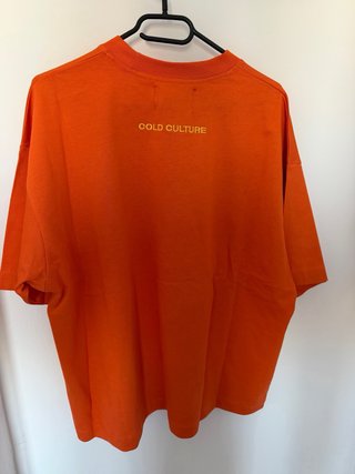 Camiseta Cold Culture Naranja Estrellas