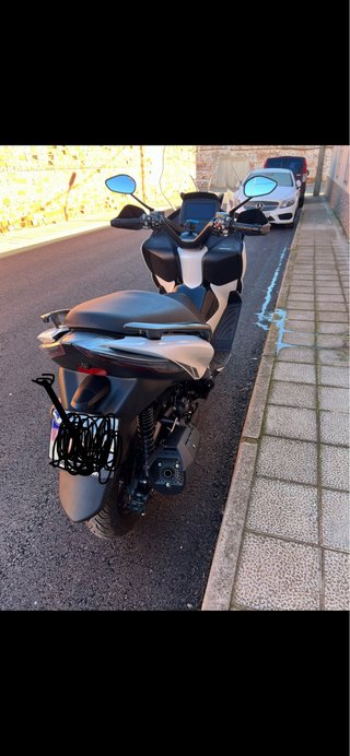 Zontes E350 Maxi Scooter Automática
