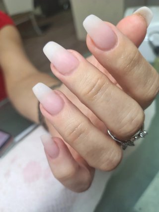 Manicura y pedicura  Manicura y pedicura a domicil