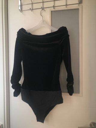Body Zara Terciopelo Negro Talla S