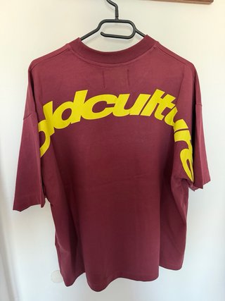 Camiseta Cold Culture Logo Dorado