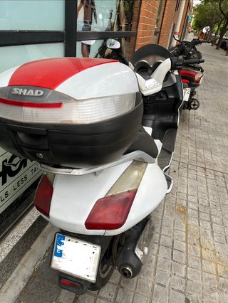 Aprilia Atlantic 125cc Maxi Scooter Blanca