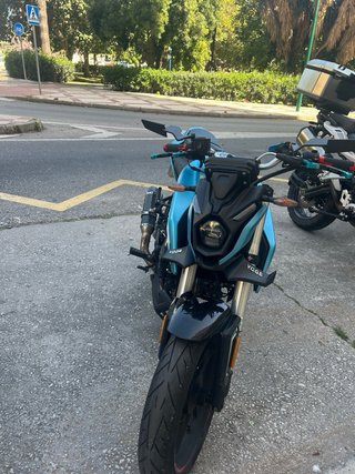 Voge 125R 2025 Azul/Blanco
