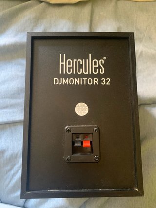 Altavoces Hercules DJ Monitor 32