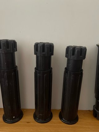 Patas regulables para muebles (pack 7)