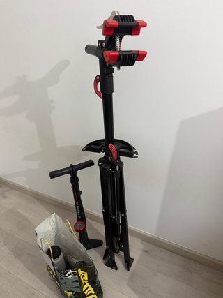 Soporte Reparación Bicicleta + Bomba