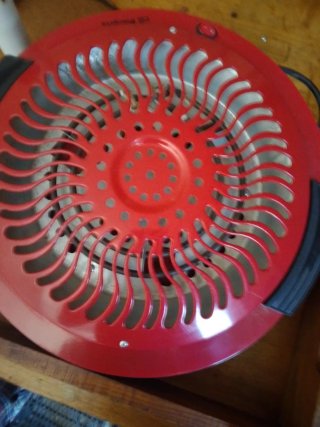 Brasero Metálico Rojo y Negro