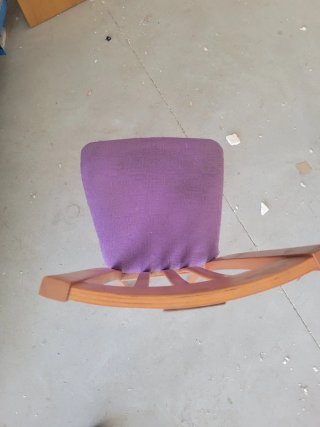 5 Sillas de madera y tela