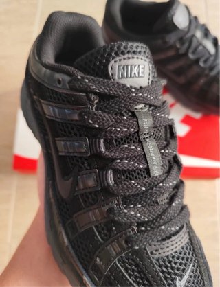 Nike P6000 negras talla 41