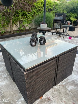 Mesa de jardín con sillas (cristal incluido)