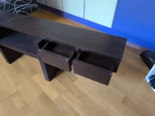 Mueble bajo wengue con cajones