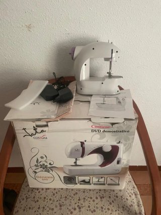 Máquina de coser Jata Génesis 695