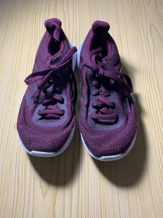 Adidas Cloudfoam granates