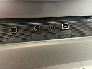 Teclado Yamaha PSR-E373