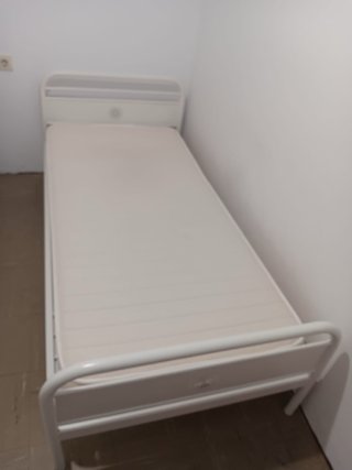Cama individual con colchón