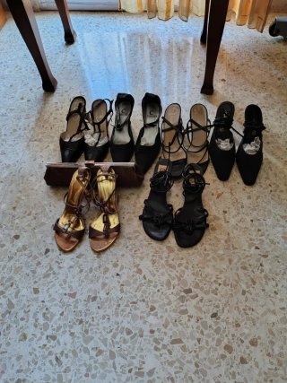 Zapatos de tacón y sandalias T.38