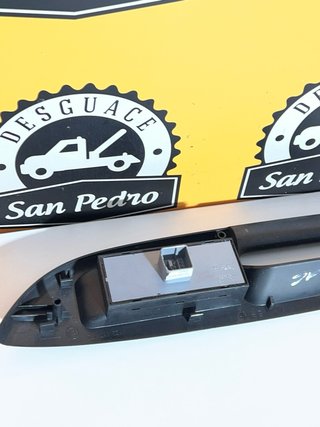 Botón elevalunas Skoda Octavia
