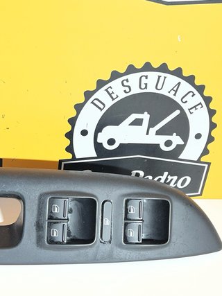 Botón elevalunas Skoda Octavia