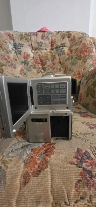 Sony Handycam DCR-PC1E videocamera