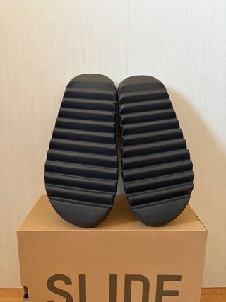 Adidas Yeezy Slide Onix