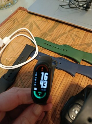 Xiaomi Redmi Watch 3 y Mi Band 8