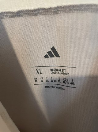 Camiseta Adidas Real Madrid Talla XL Gris/Blanca