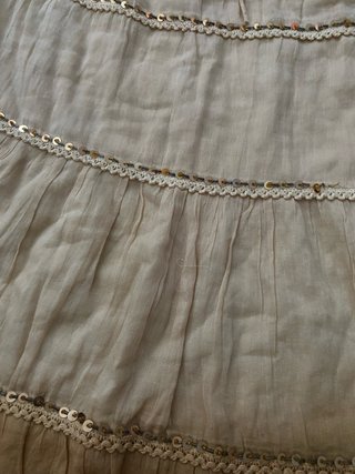 Falda midi boho con brillos y encaje