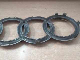 Emblema Audi A4 2002
