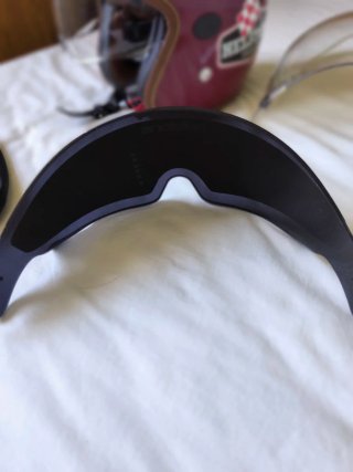 Casco de moto con tres viseras y bolsa. Hacer ofer