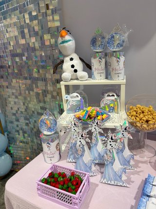 Mesa de chuches Frozen