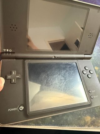 Nintendo DSi XL Negra + 200 juegos