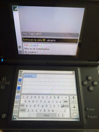 Nintendo DSi XL Negra + 200 juegos