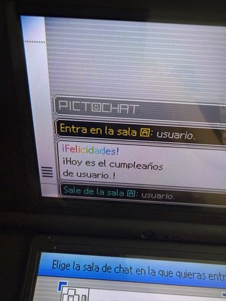 Nintendo DSi XL Negra + 200 juegos