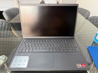 Portátil Dell Inspiron 15 3535