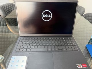 Portátil Dell Inspiron 15 3535