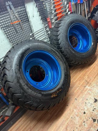 Ruedas asfalto Maxxis Douglas
